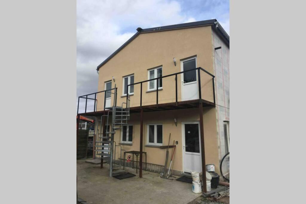 Cosy Appartement ,Dinant, Abbaye De Maredsous Anhee ภายนอก รูปภาพ