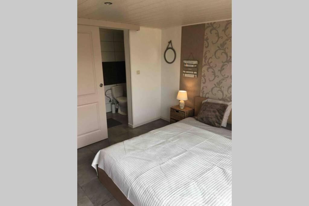 Cosy Appartement ,Dinant, Abbaye De Maredsous Anhee ภายนอก รูปภาพ