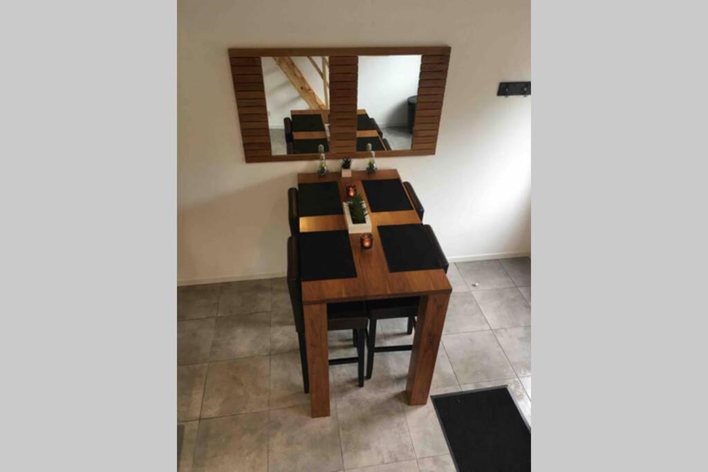 Cosy Appartement ,Dinant, Abbaye De Maredsous Anhee ภายนอก รูปภาพ