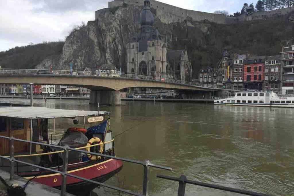 Cosy Appartement ,Dinant, Abbaye De Maredsous Anhee ภายนอก รูปภาพ